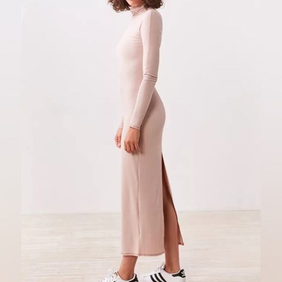 Urban Outfitters Silence and Noise Evangalista Turtleneck Dress Women’s Medium - Picture 1 of 10